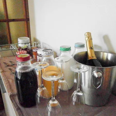 Le Charhido לינה וארוחת בוקר Saint-Fort-sur-Gironde