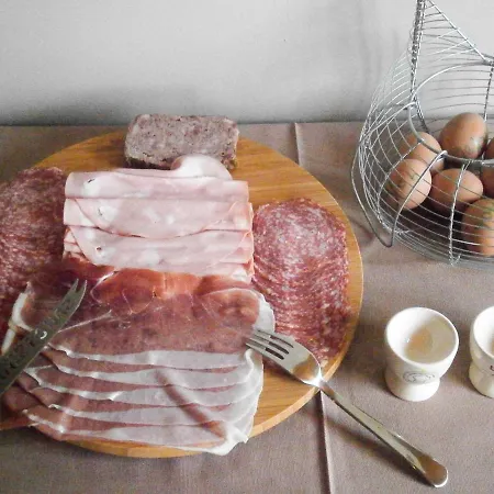 Le Charhido לינה וארוחת בוקר