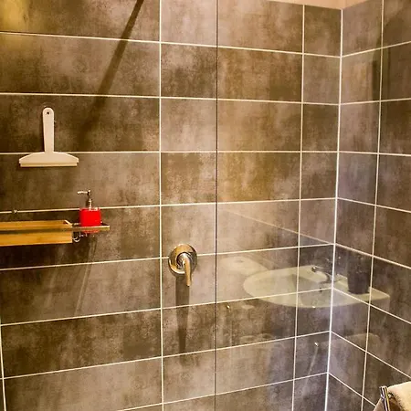 Le Charhido Bed & Breakfast 3*